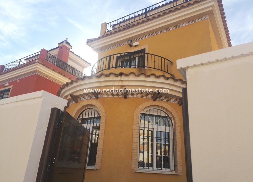 Herverkoop - Vrijstaande villa -
Montesinos - Costa Blanca