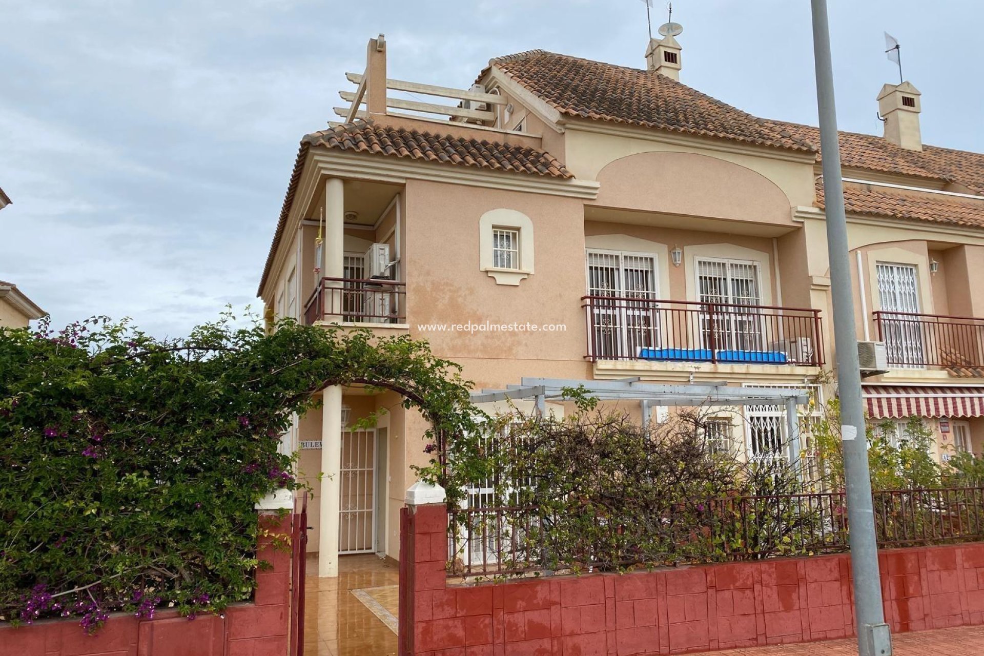 Herverkoop - Vrijstaande villa -
Orihuela Costa - La Florida