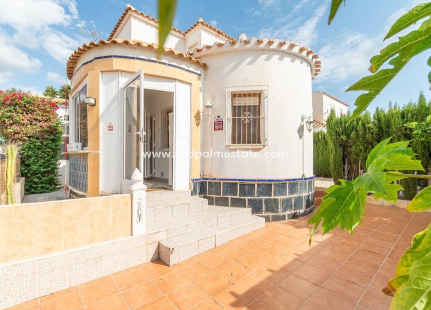 Herverkoop - Vrijstaande villa -
Orihuela Costa - La Florida