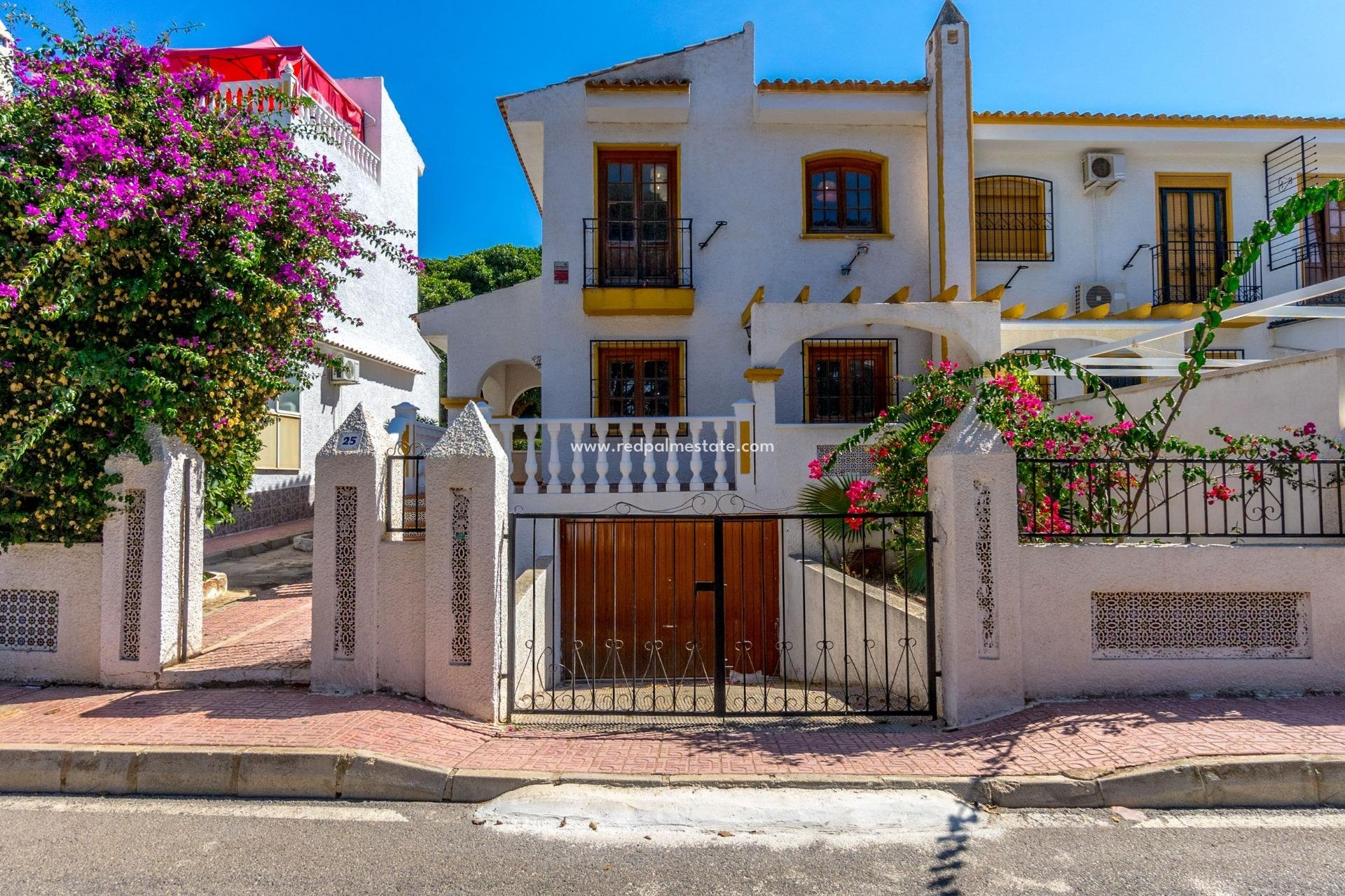 Herverkoop - Vrijstaande villa -
Torrevieja - Los altos