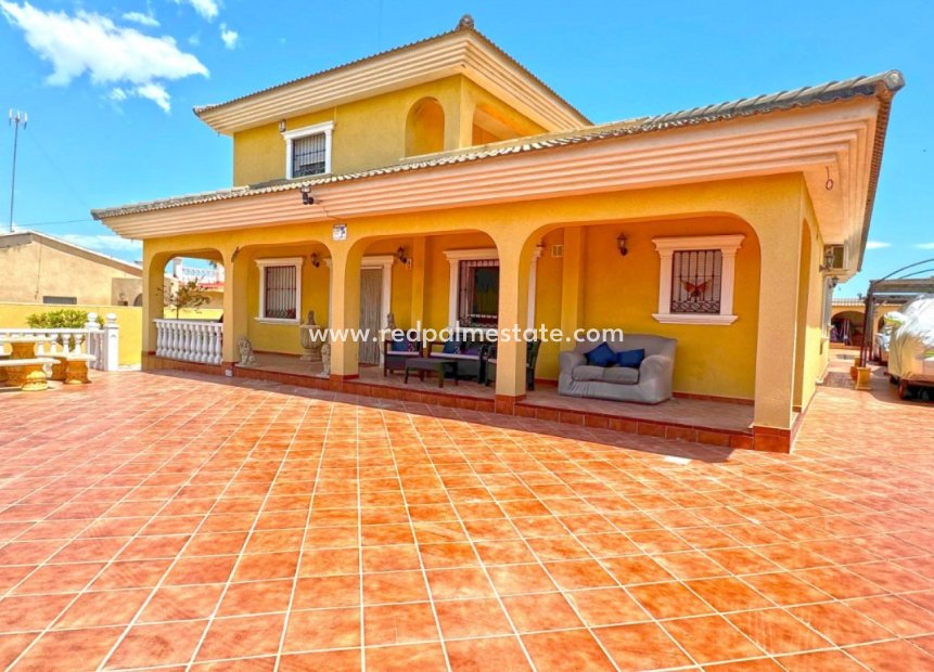 Herverkoop - Vrijstaande villa -
Torrevieja - Los Balcones - Los Altos del Edén