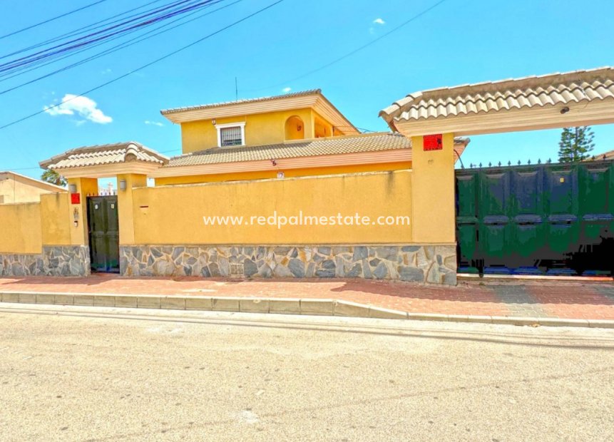 Herverkoop - Vrijstaande villa -
Torrevieja - Los Balcones - Los Altos del Edén