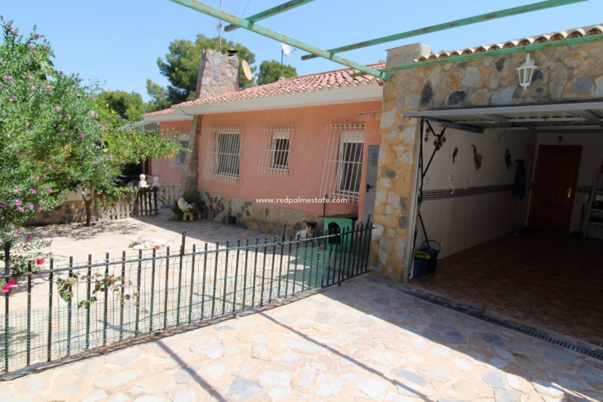 Herverkoop - Vrijstaande villa -
Torrevieja - Los Balcones