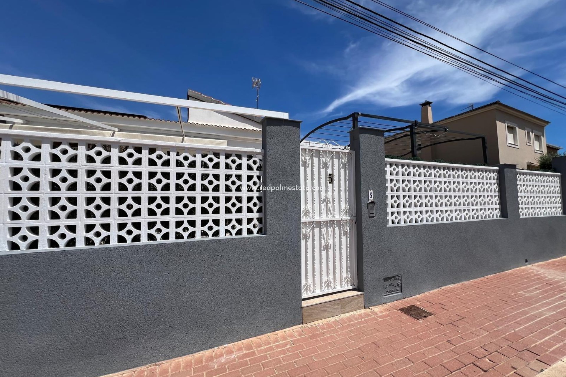 Herverkoop - Vrijstaande villa -
Torrevieja - Los Balcones