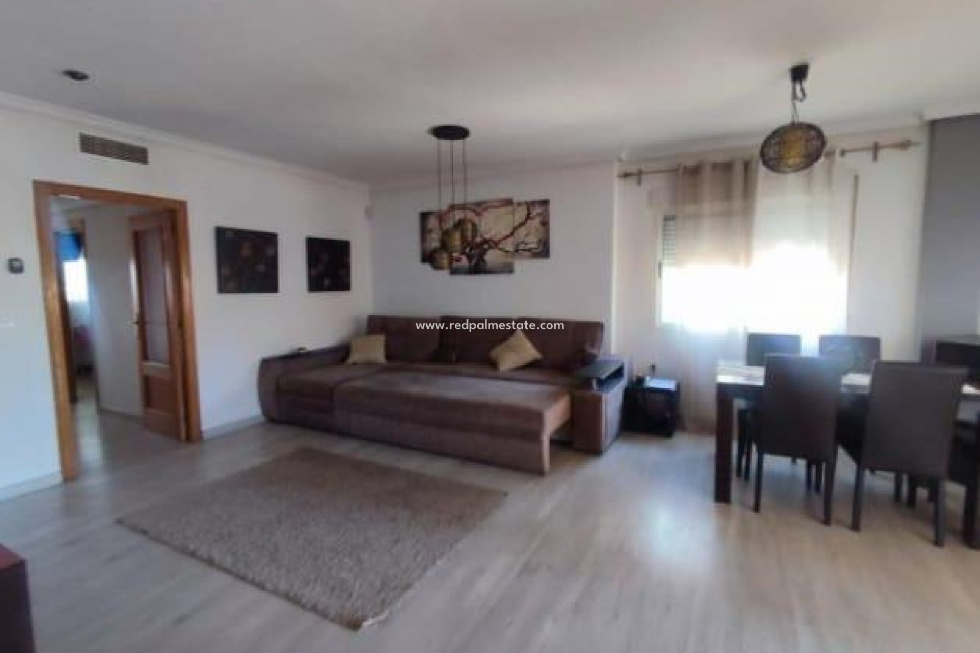 Herverkoop - Vrijstaande villa -
Torrevieja - Nueva Torrevieja - Aguas Nuevas