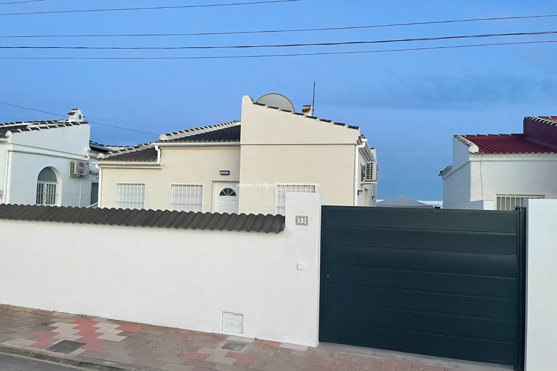 Herverkoop - Vrijstaande villa -
Torrevieja