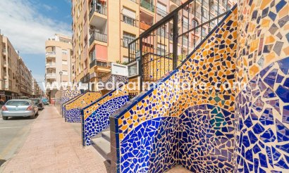 Lägenhet - Återförsäljning - Torrevieja - Centro Torrevieja