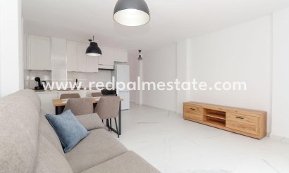 Lägenhet - Återförsäljning -
            Torrevieja - HL-62613