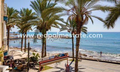 Lägenhet - Återförsäljning - Torrevieja - Piscinas naturales