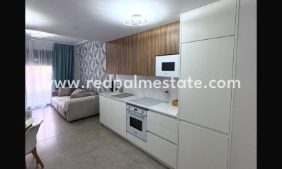 Lägenhet - Återförsäljning - Torrevieja - Playa del Cura