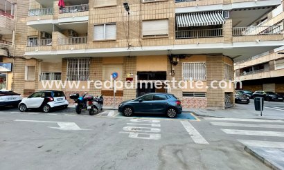 Lägenhet - Återförsäljning - Torrevieja - Torrevieja Centro