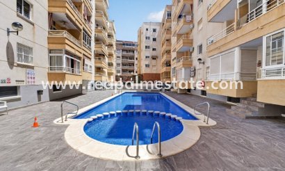Lägenhet - Återförsäljning - Torrevieja - Torrevieja