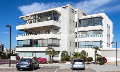 Lägenhet Penthouse - Återförsäljning - Orihuela Costa - Villamartín