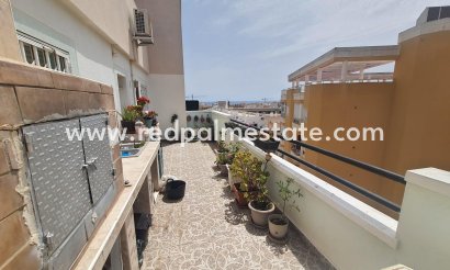 Lägenhet Penthouse - Återförsäljning - Torrevieja - Torrevieja