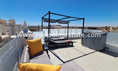 Lägenheter - Återförsäljning - Orihuela Costa -
                Villamartín