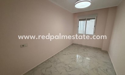 Lägenheter - Återförsäljning - Torrevieja - El Acequión - Los Náufragos