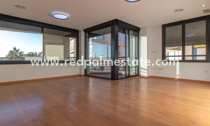 Leiligheter - Videresalg - Torrevieja - Puerto Deportivo