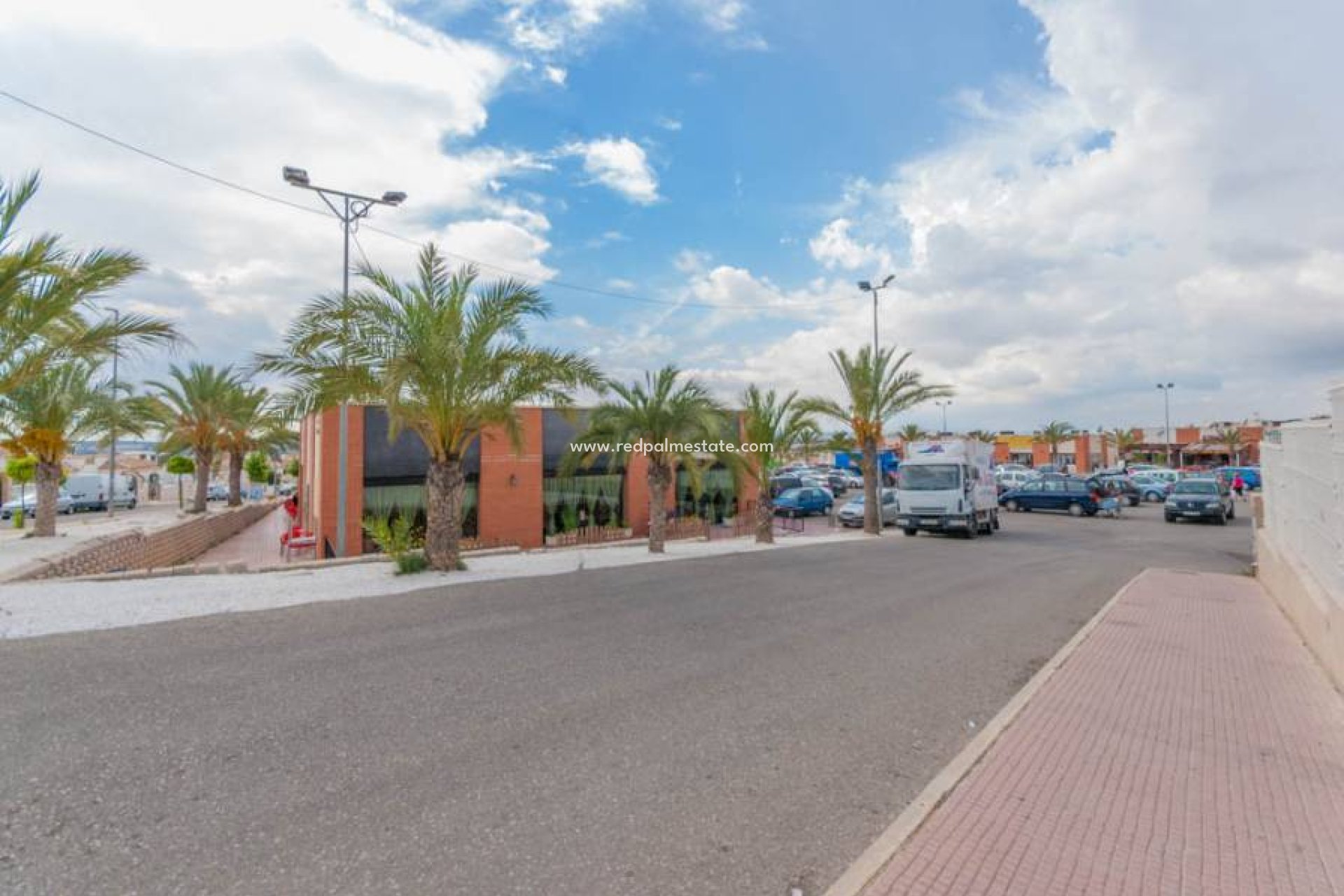 Location à long terme - Entreprise -
San Fulgencio - La Marina