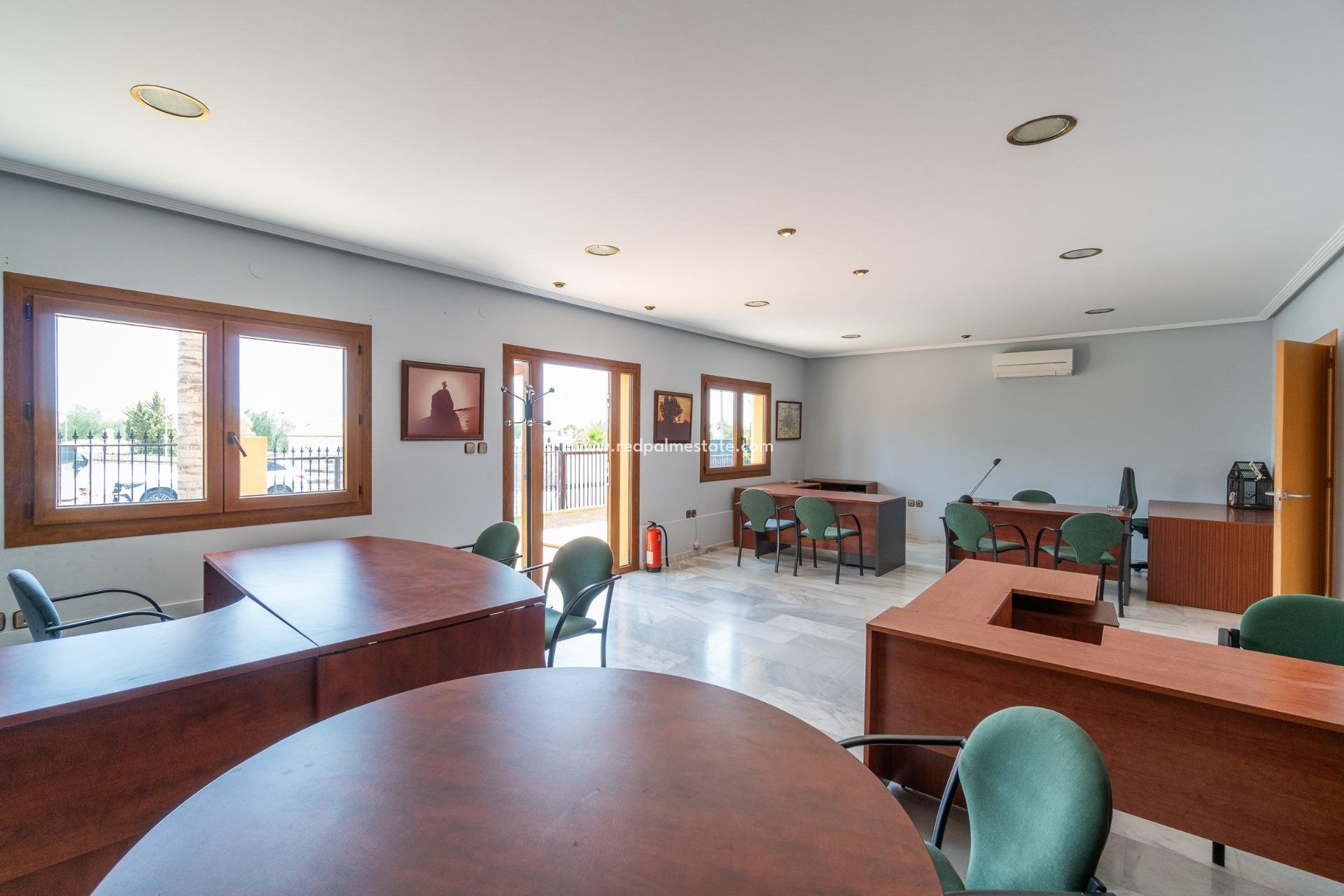 Long Term Rental - Business -
Orihuela Costa - Villamartín