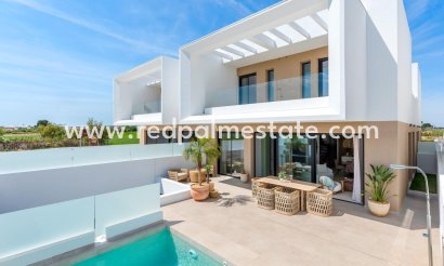 Maison de ville - Nouvelle construction - Dolores - Sector 3