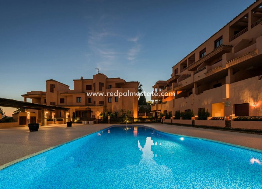 New Build - Apartment -
Benahavís