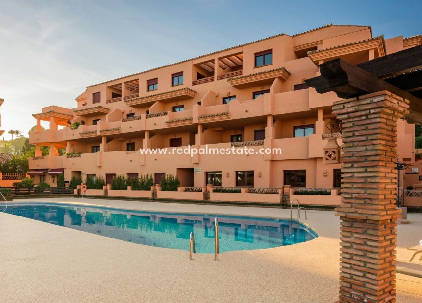 New Build - Apartment -
Benahavís