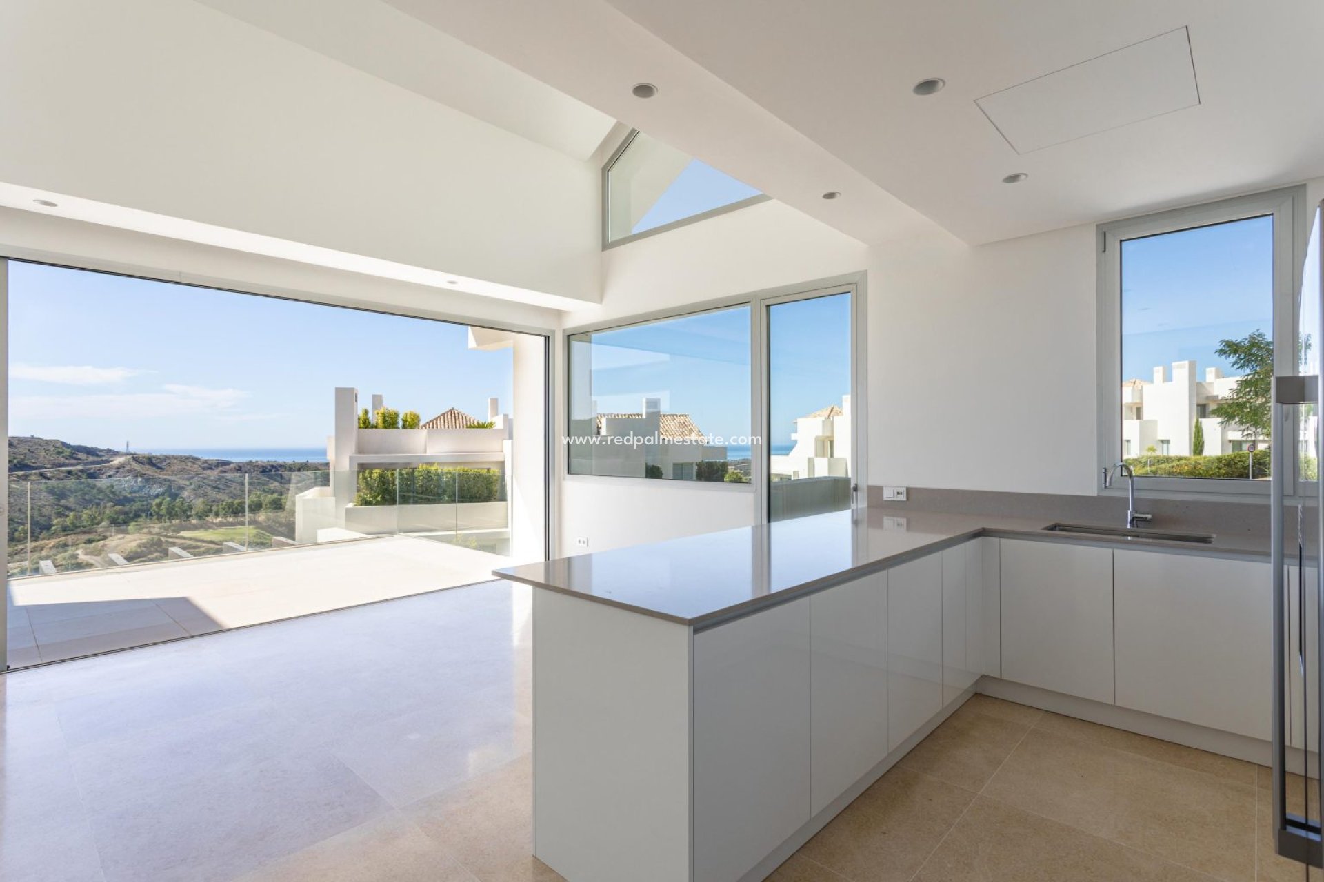 New Build - Apartment -
Benahavís