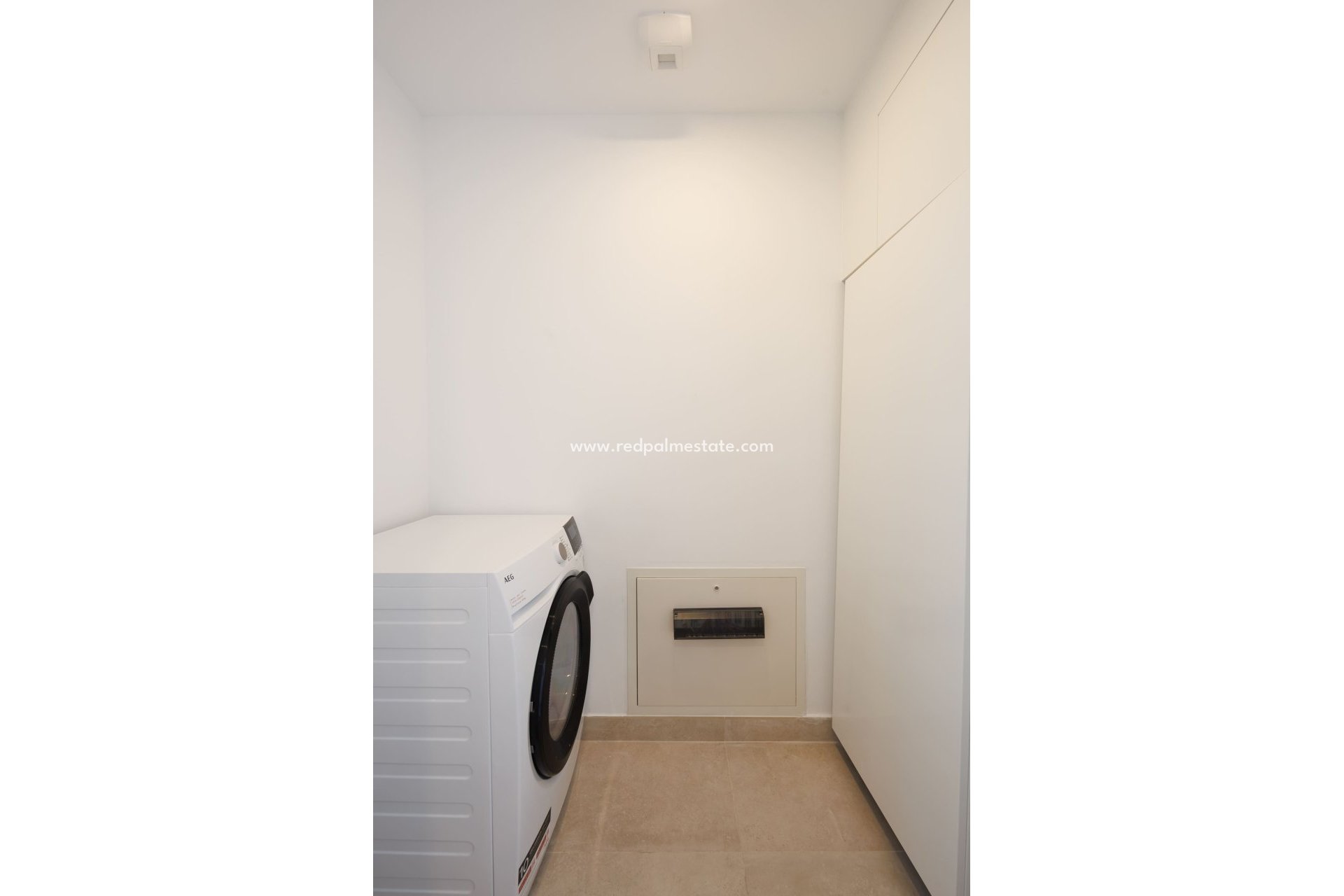 New Build - Apartment -
Fuengirola