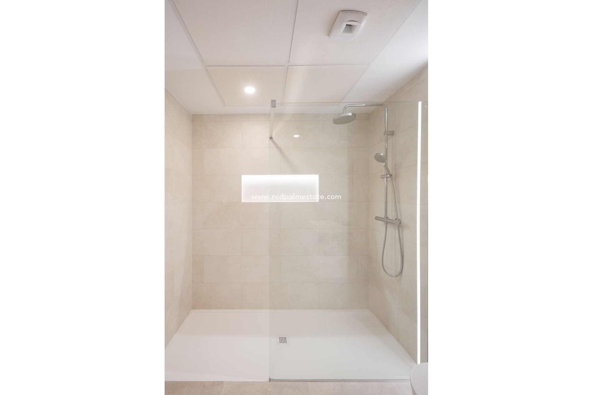 New Build - Apartment -
Fuengirola