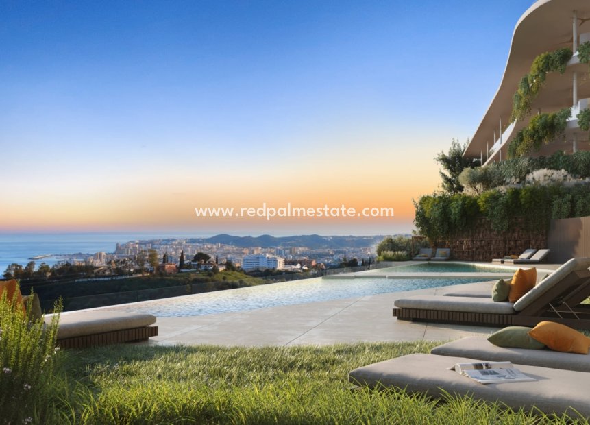 New Build - Apartment -
Fuengirola