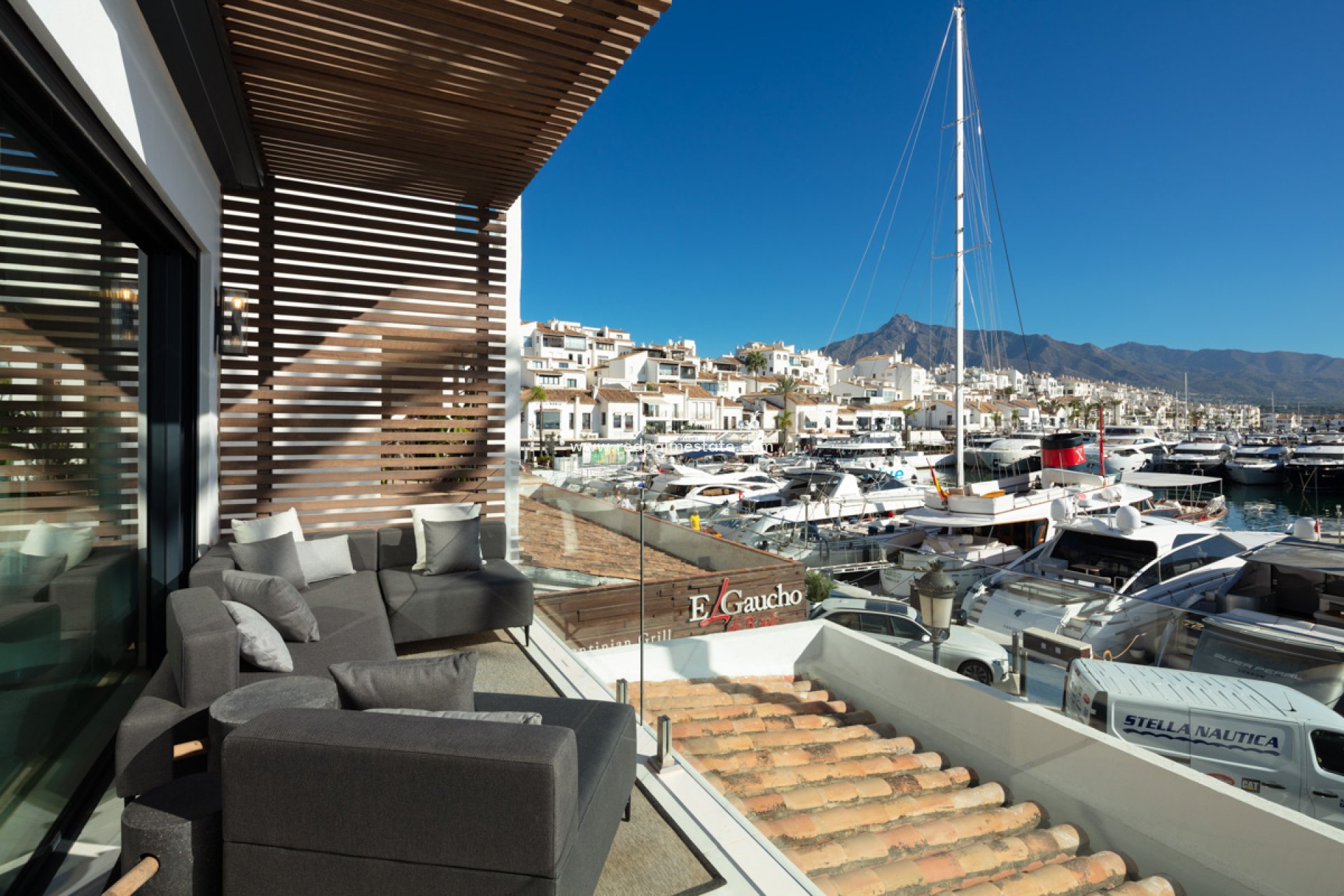 New Build - Apartment -
Marbella