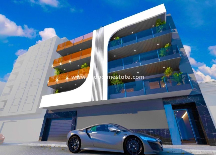 New Build - Apartment -
Torrevieja - Center