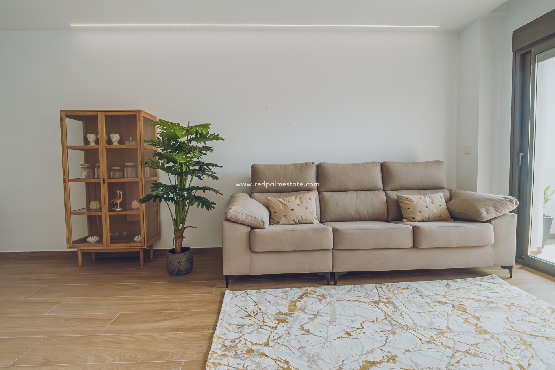 New Build - Apartments -
Redován