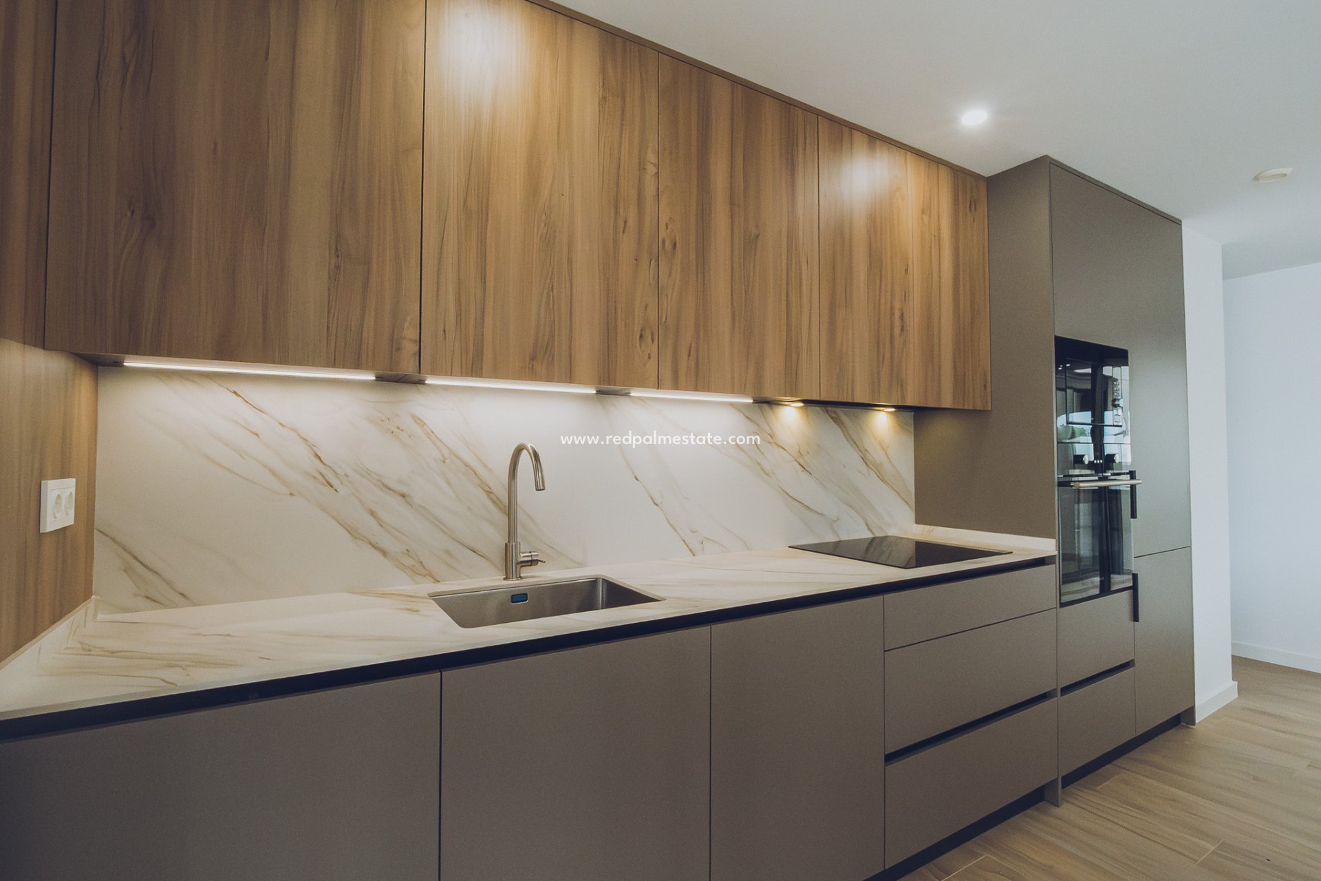 New Build - Apartments -
Redován