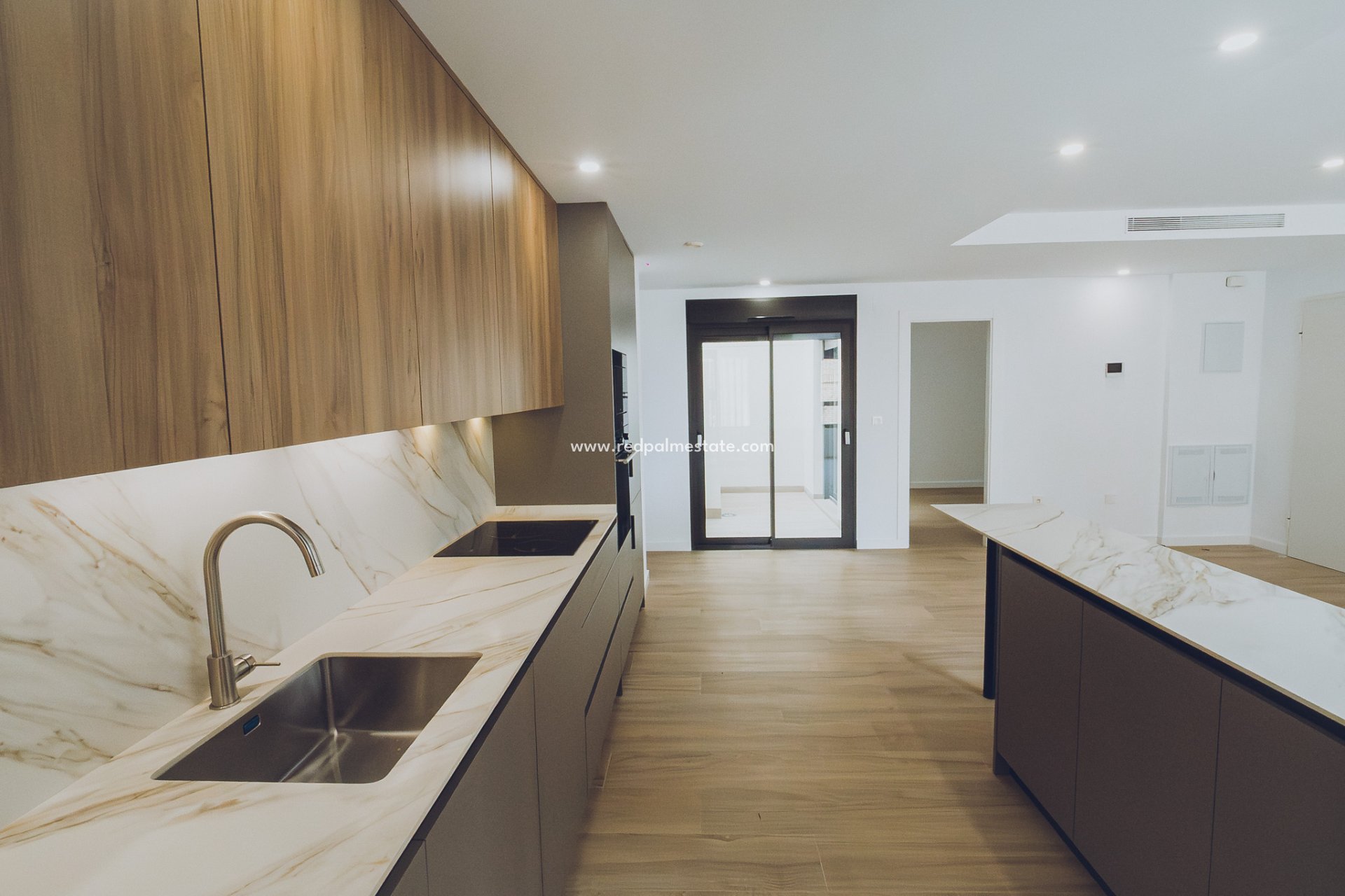 New Build - Apartments -
Redován