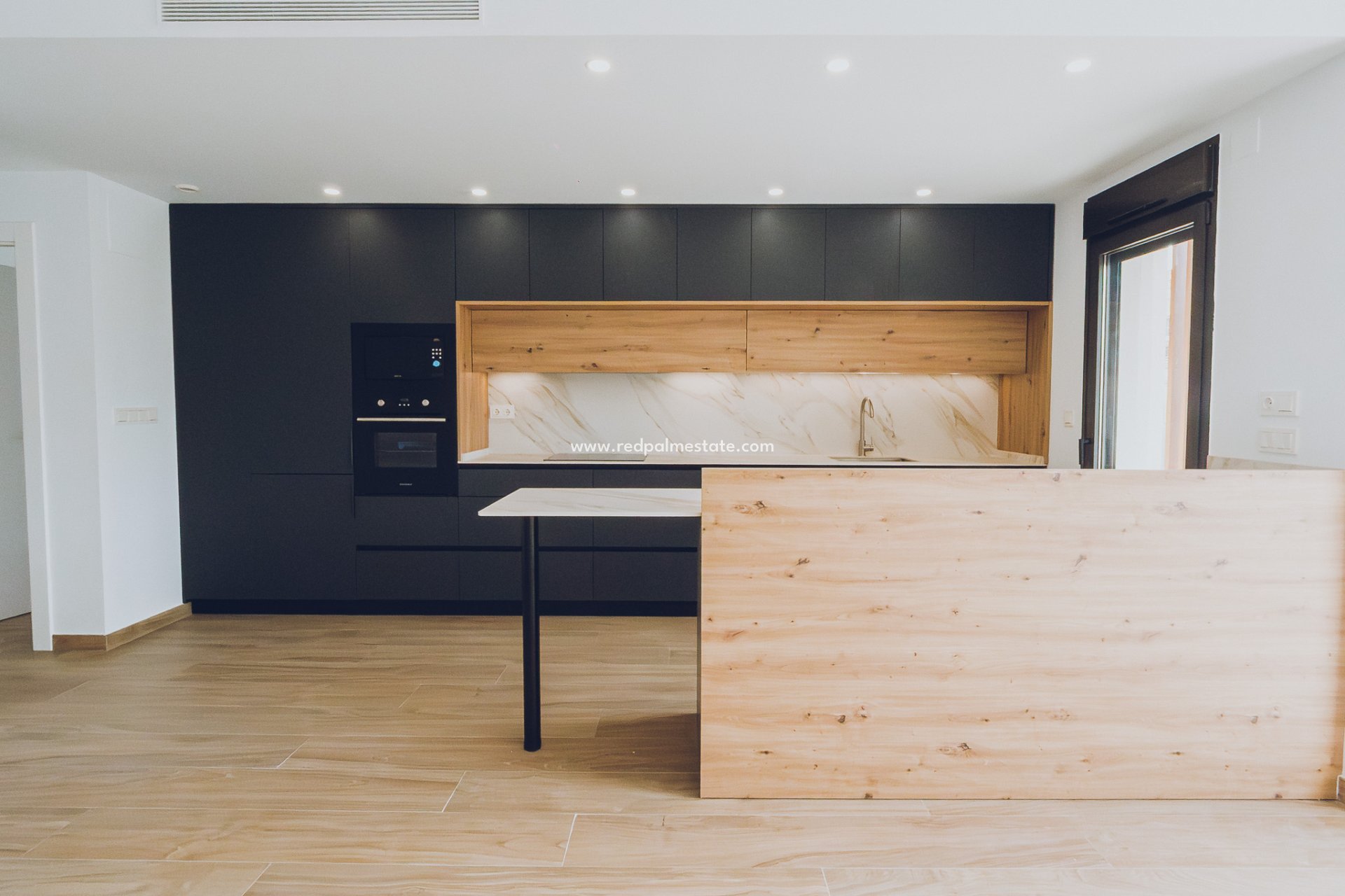 New Build - Apartments -
Redován