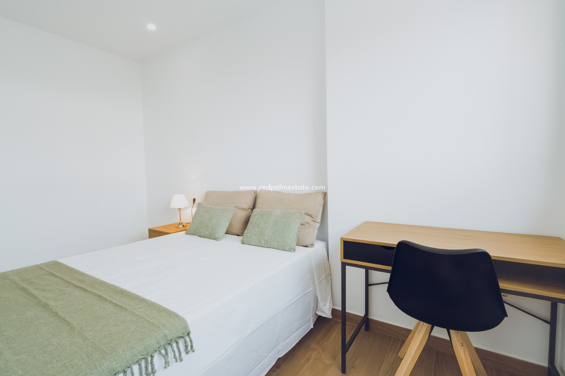 New Build - Apartments -
Redován