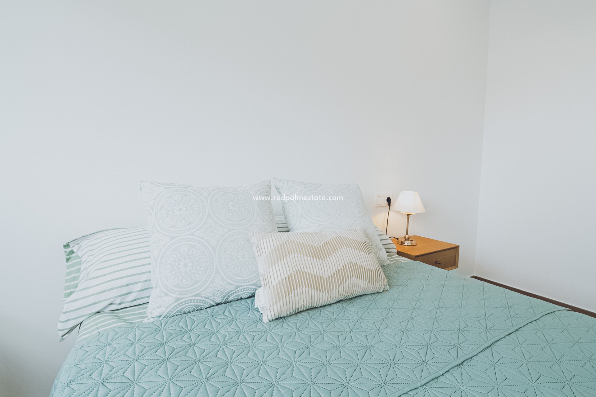 New Build - Apartments -
Redován