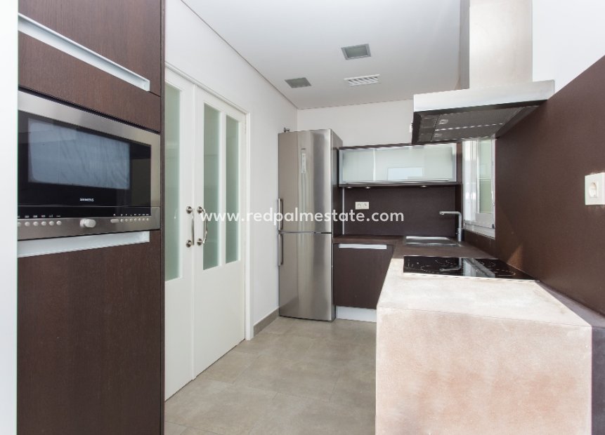 New Build - Apartments -
Santa Pola