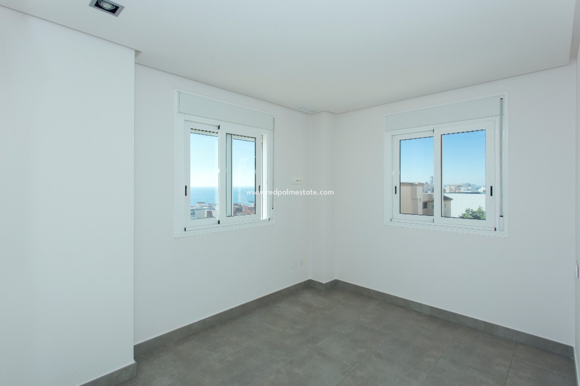 New Build - Apartments -
Santa Pola