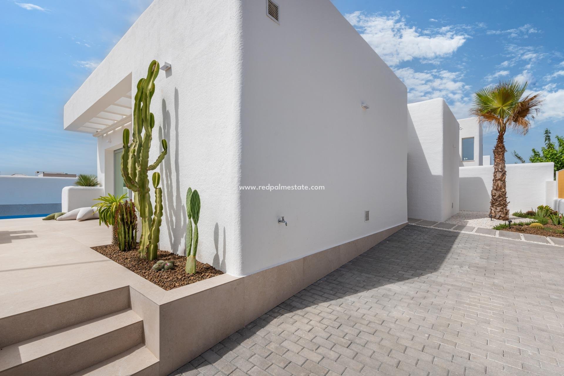 New Build - Detached Villa -
Dolores - polideportivo