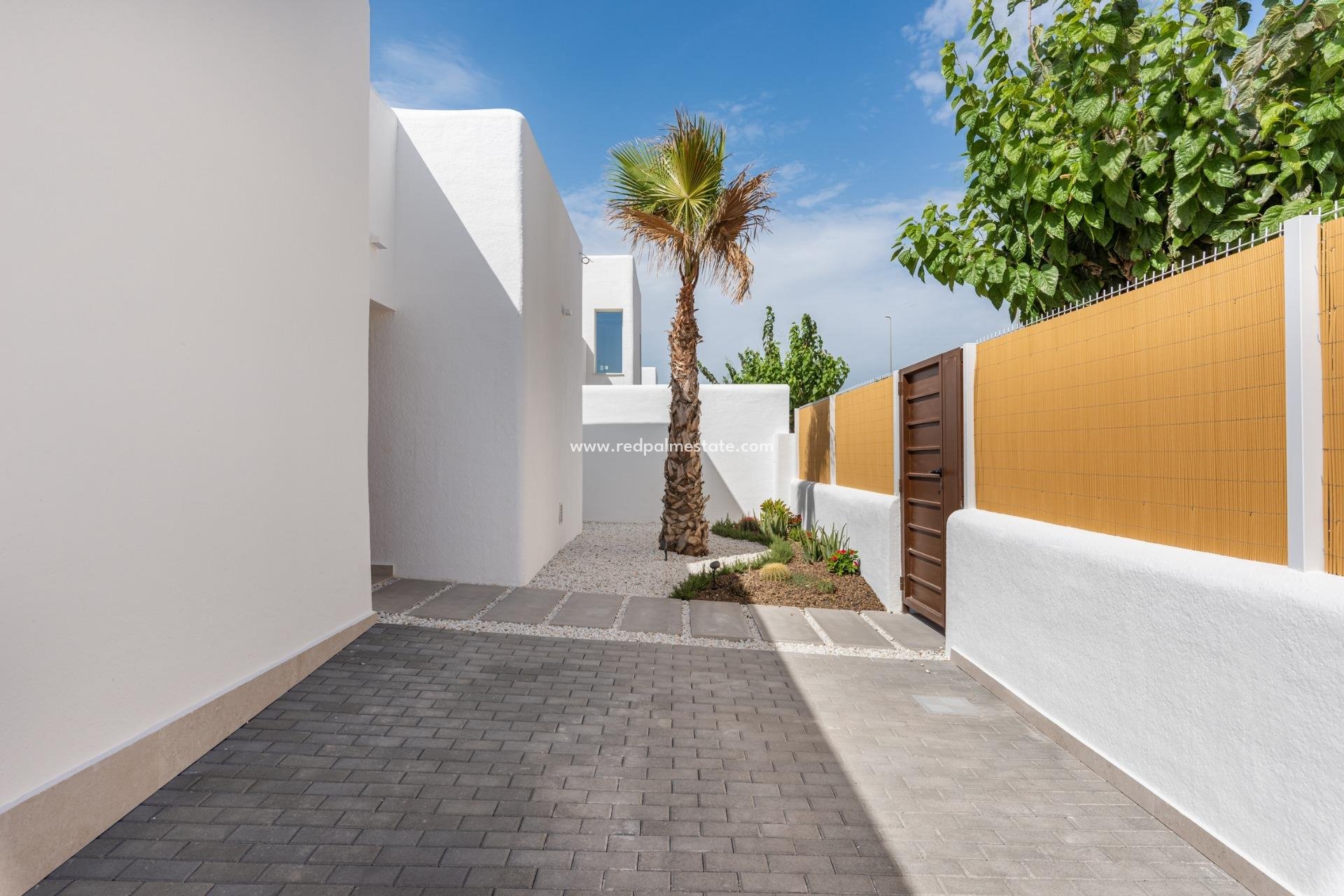 New Build - Detached Villa -
Dolores - polideportivo