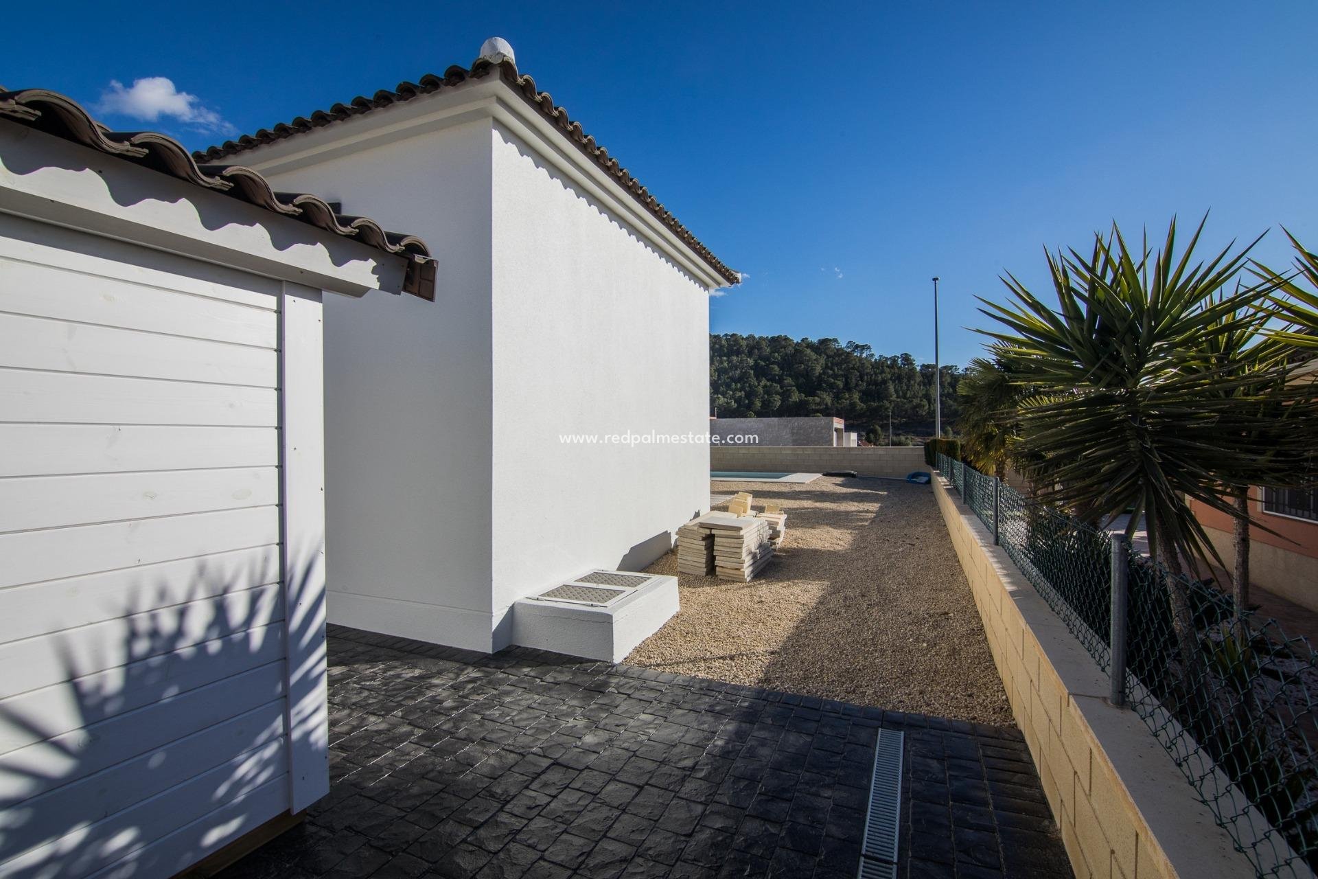 New Build - Detached Villa -
Pinoso - Campo