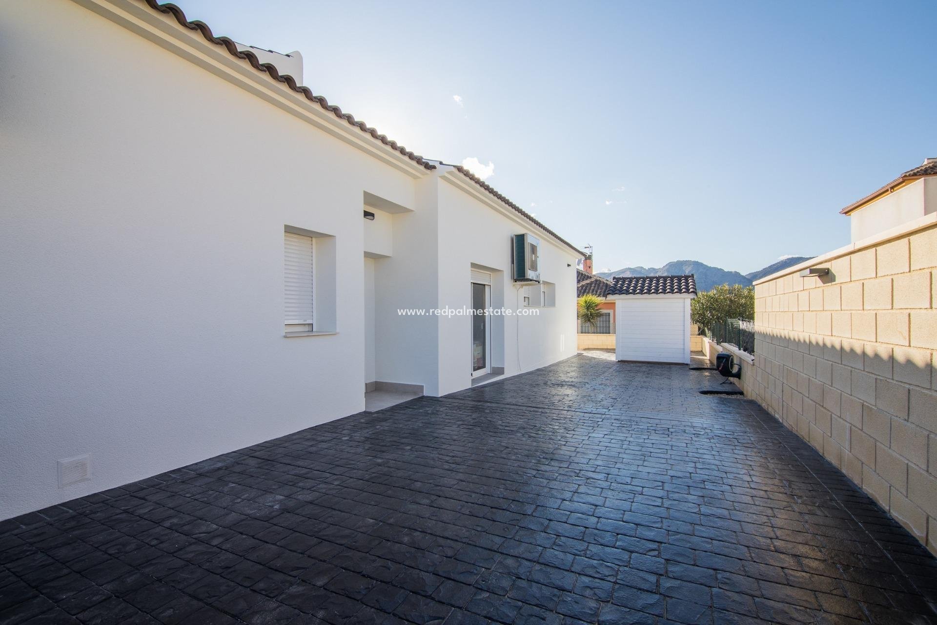 New Build - Detached Villa -
Pinoso - Campo