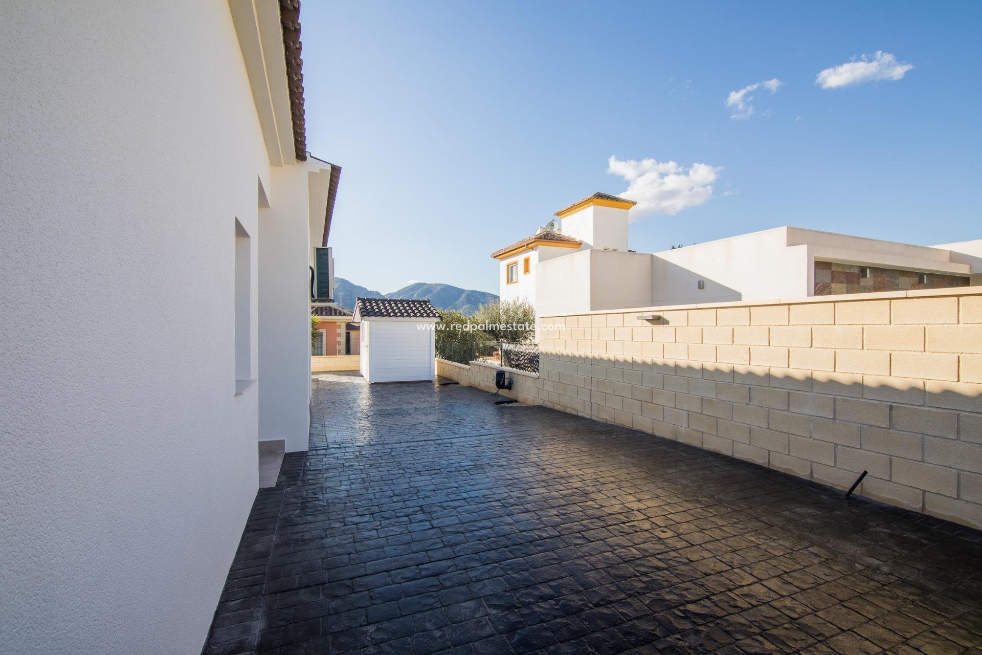 New Build - Detached Villa -
Pinoso - Campo