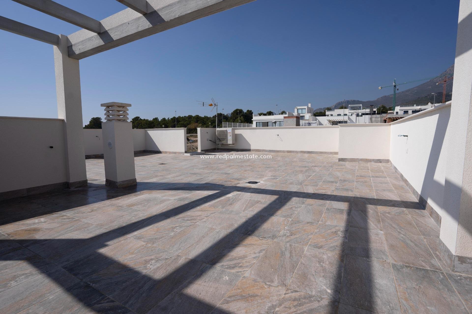 New Build - Detached Villa -
Polop - Alberca