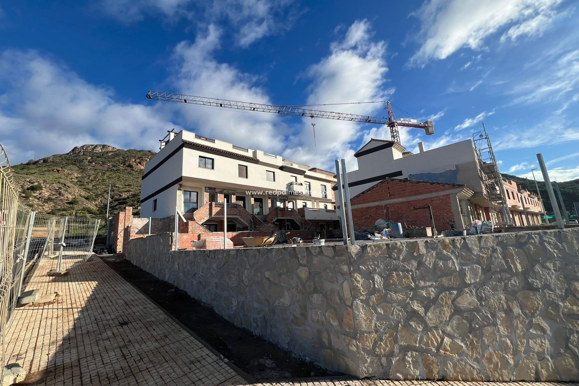 New Build - Town House -
La Union - centro