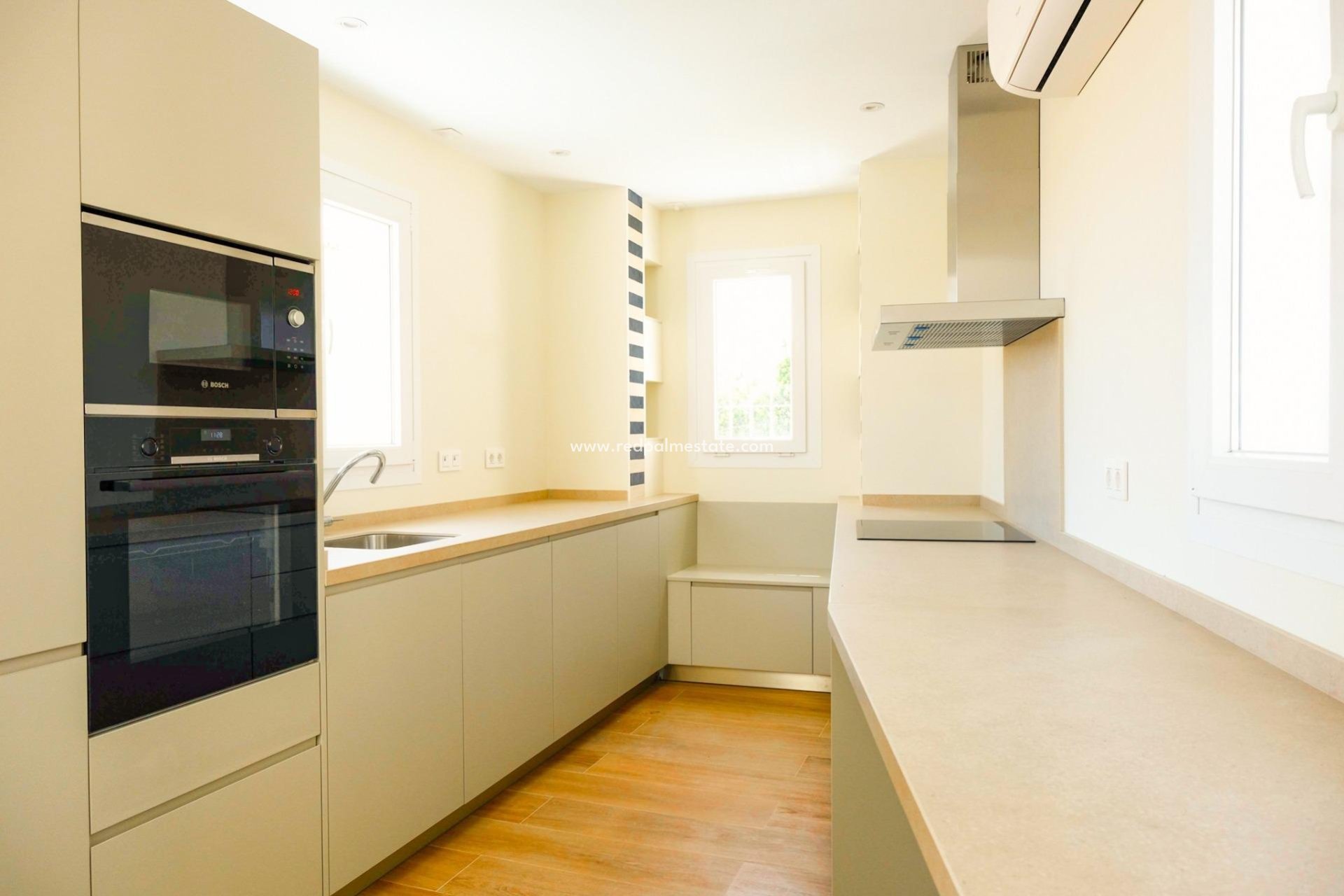 New Build - Town House -
Málaga - Playa de la Malagueta