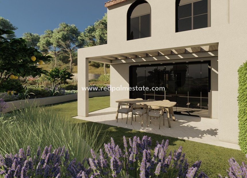 New Build - Town House -
Monda - Guaro