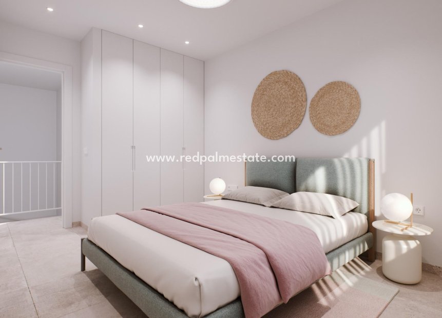 New Build - Town House -
Pilar de la Horadada - Zona Pueblo